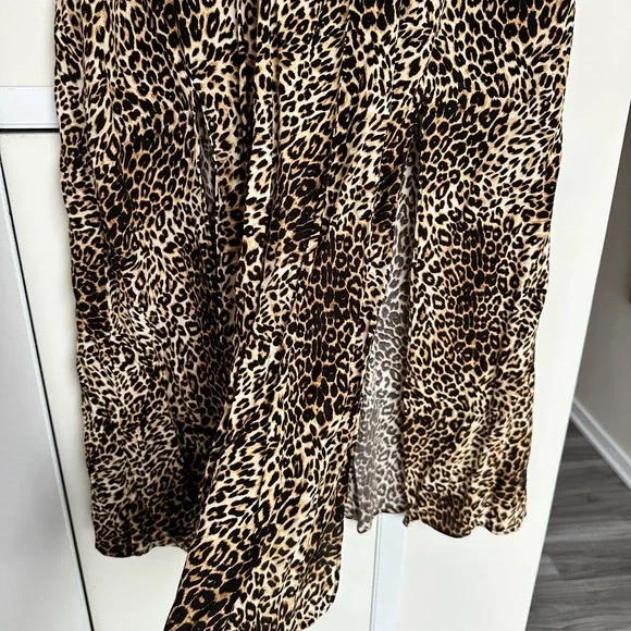 NWT Topshop PETITE Animal Print Midi Skirt Size 2 - Picture 4 of 13